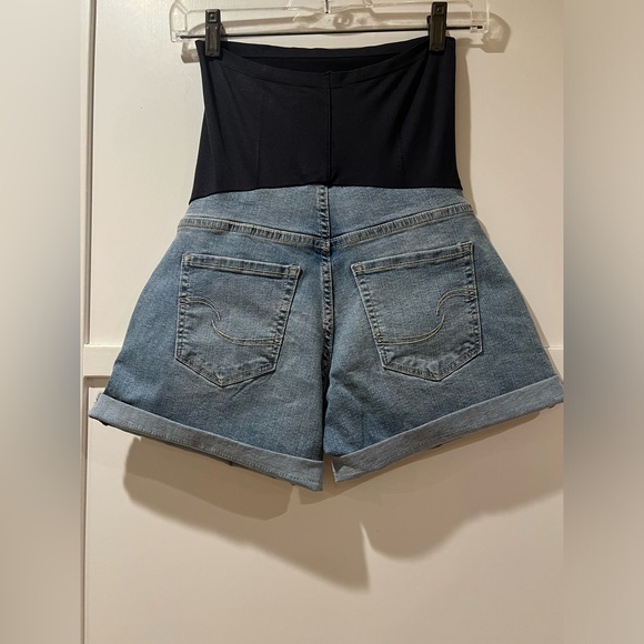 NWT Signature GOLD By LEVI STRAUSS & CO Maternity 5” Shorts Stretch Fabric XS - Picture 7 of 11